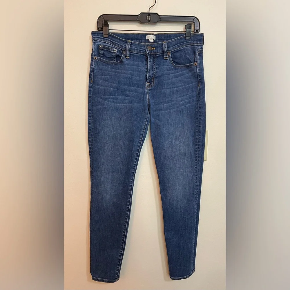 J. Crew Women’s Mid Rise Stretch Skinny Medium Wash Denim Jean Size 29/30